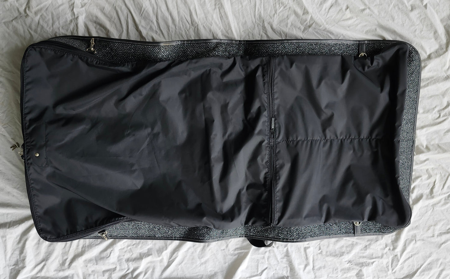 VINTAGE Jordache Leather & Tweed Travel Luggage set